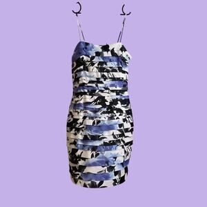 CONNECTED Dress SZ 6 Spaghetti Strap Layered Slimming Ruching Ruffles -Read